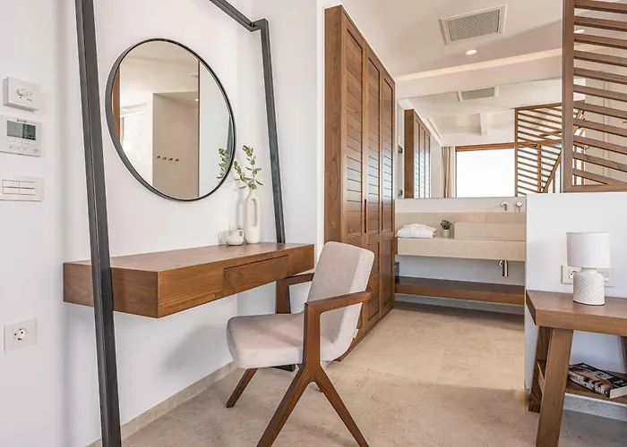 Alba Thesan * Marathiás