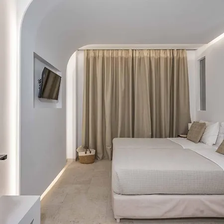 Alba Thesan * Marathiás